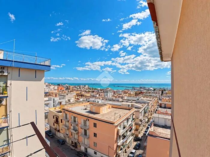 Appartamento quadrilocale in vendita in Via Cimarrusti, Manfredonia