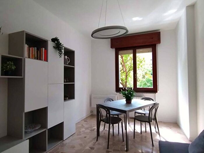 Appartamento bilocale in affitto in Via Tavazzano, Certosa, Milano