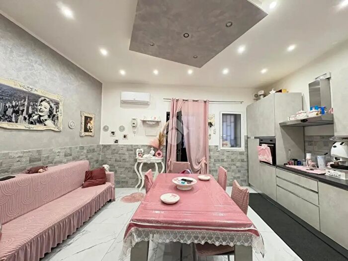 Appartamento bilocale in vendita in Via Pietro Castelli, Palermo