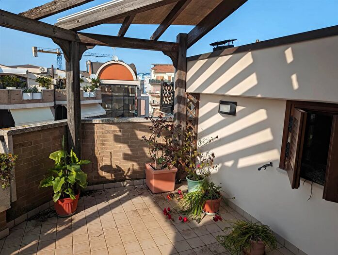 Appartamento con 5 locali in vendita in Civitanova Marche, Civitanova Marche