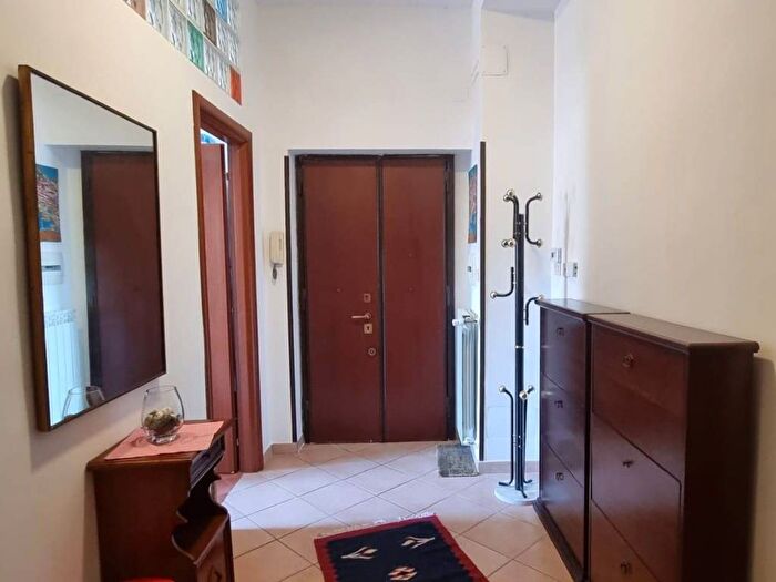 Appartamento trilocale in affitto in Via Latina, Appio Latino, Roma