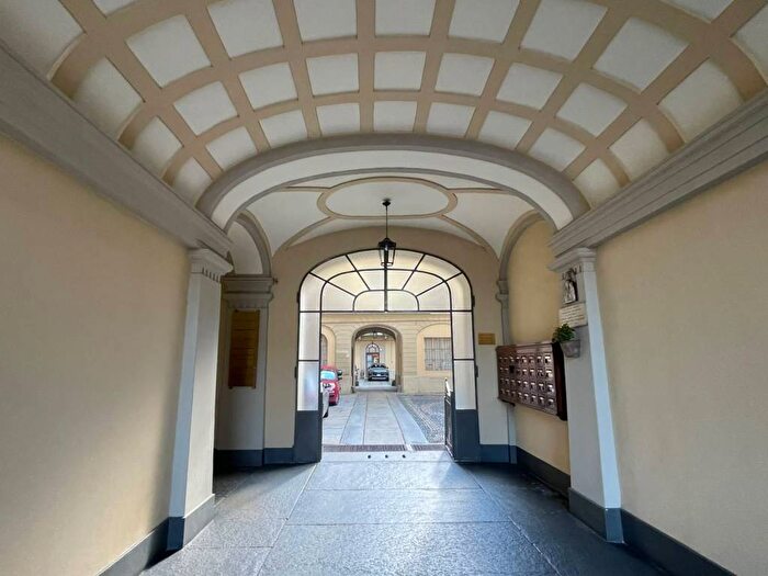 Casa monolocale in affitto in Piazza Vittorio Veneto, Via della Rocca, Torino