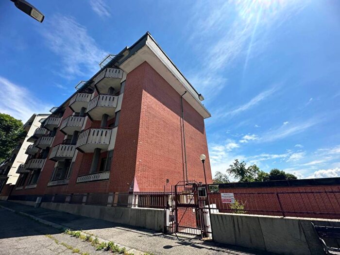 Appartamento trilocale in affitto in Corso Cesare Battisti, Centro, Carignano