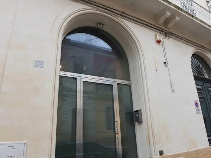 Appartamento trilocale in vendita in Via Giovanni Antonio Orsini del Balzo, Lecce