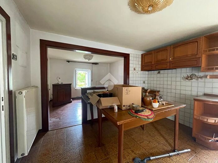 Casa trilocale in vendita in Via Cal di Sopra, Vittorio Veneto