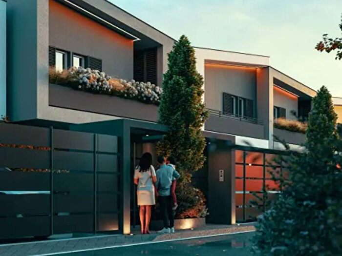 Casa con 5 locali in vendita in Via Trotula De Ruggiero, Roma