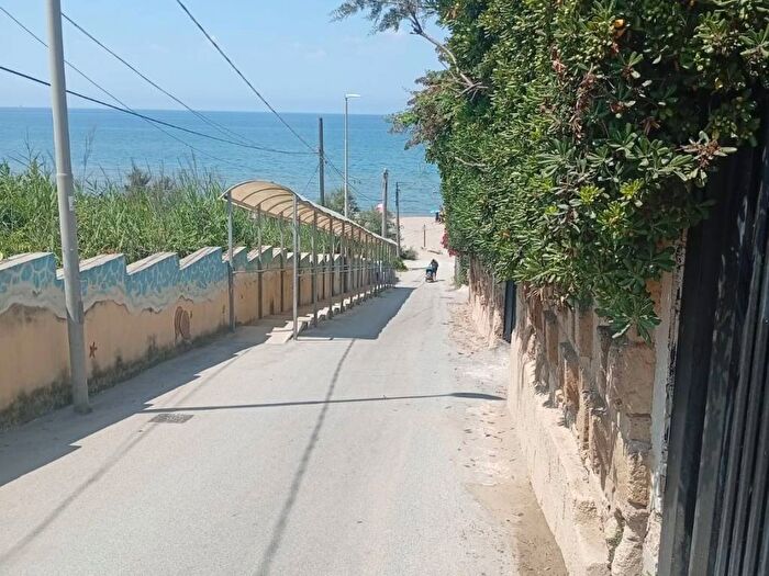Casa quadrilocale in affitto in Lungomare Enea, Lavinio Mare, Anzio