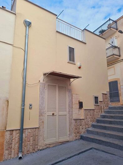 Casa monolocale in vendita in Canosa Di Puglia