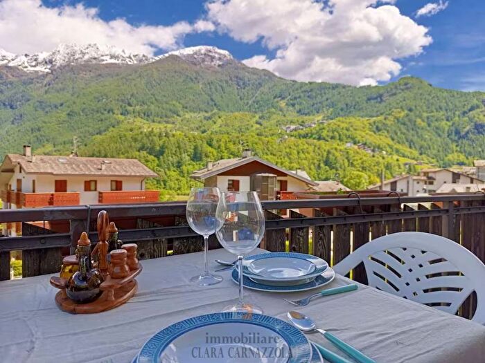 Appartamento trilocale in affitto in Via Nicolò Rusca, Centro, Chiesa in Valmalenco