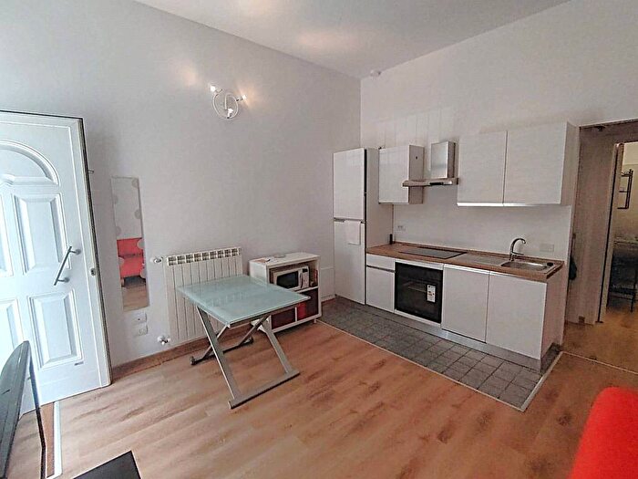Appartamento bilocale in affitto in Via Luigi Manzotti, Dergano, Milano