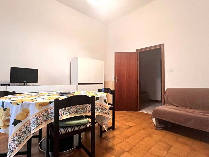 Appartamento trilocale in affitto in Via Montello, Saffi, Bologna