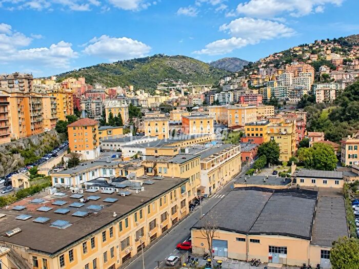 Appartamento bilocale in vendita in Genova