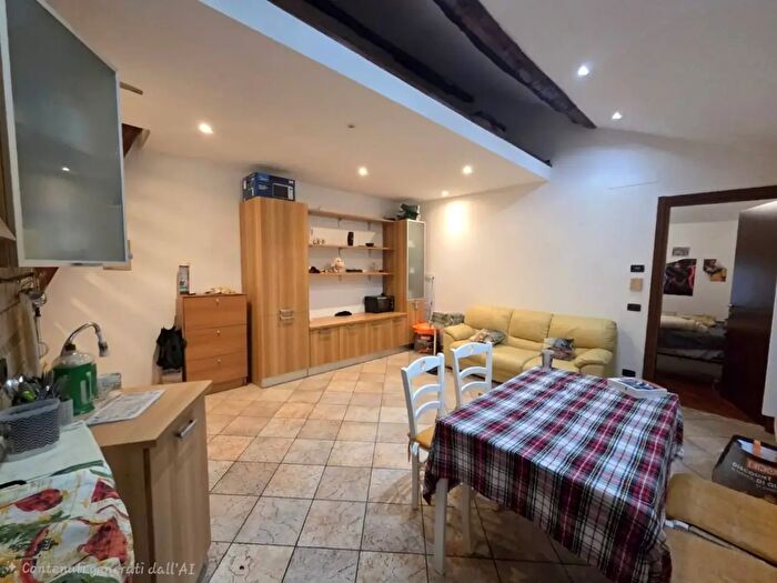 Appartamento quadrilocale in vendita in Via delle Fabbriche, Genova