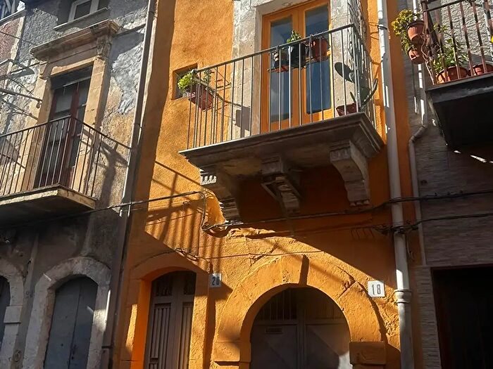 Casa trilocale in vendita in Via Raffaello Sanzio, Militello In Val Di Catania
