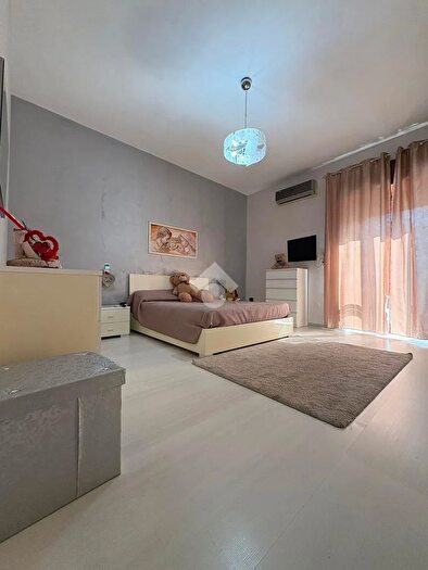 Appartamento quadrilocale in vendita in Via IV Novembre, Volla