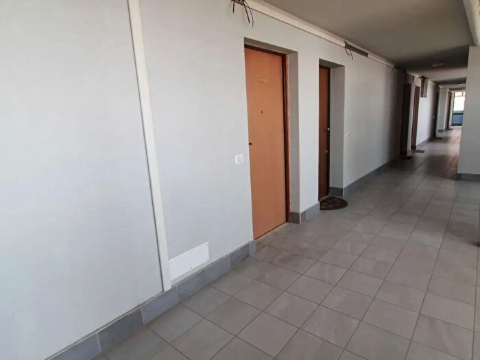 Appartamento trilocale in vendita in Via Monte San Gabriele, Novara