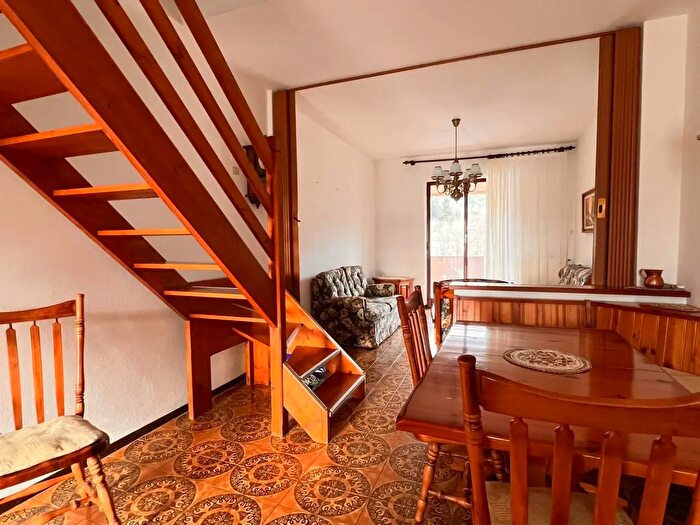 Appartamento quadrilocale in vendita in Urbe