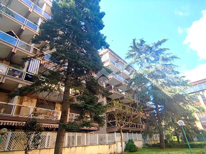 Appartamento quadrilocale in vendita in Via Donato Bramante, Caserta