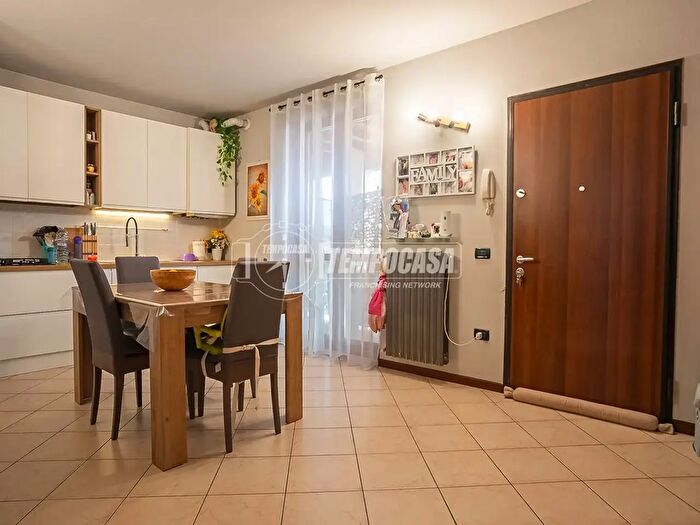 Appartamento trilocale in vendita in Via Campagnoli l, Montichiari