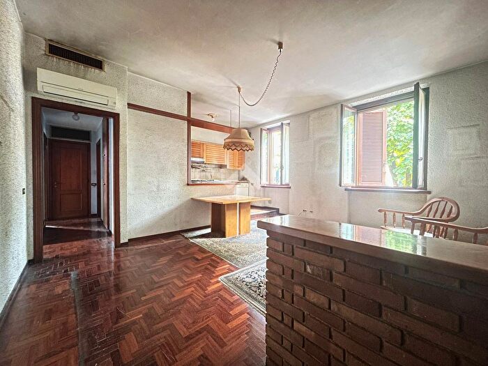 Appartamento trilocale in vendita in Via Manini, Crema