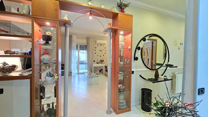 Appartamento quadrilocale in vendita in Viale Gazzi, Messina