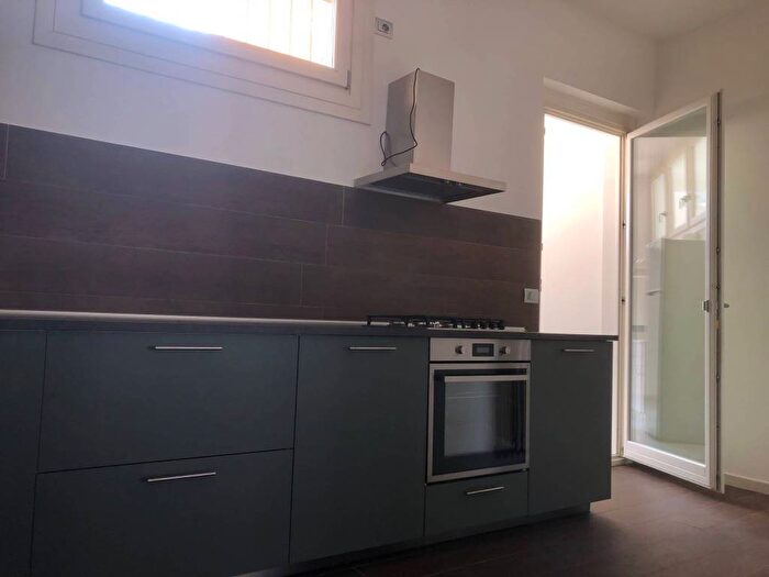 Appartamento quadrilocale in affitto in Piazzale Arrigo Boito, Centro Storico, Parma