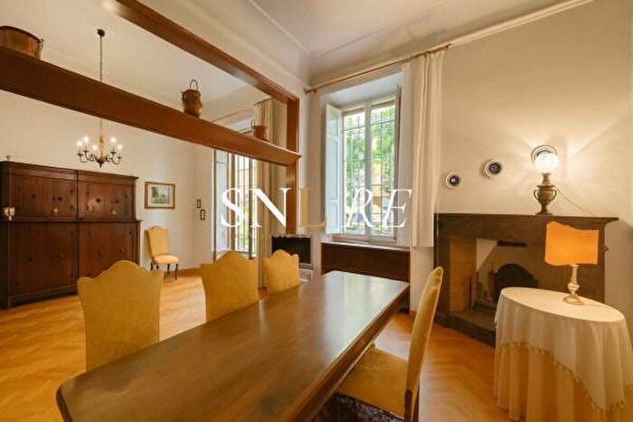 Appartamento con 6 locali in vendita in Viale Giacomo Matteotti, Firenze