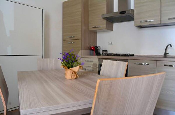 Casa con 6 locali in vendita in Via Amundsen, Salve