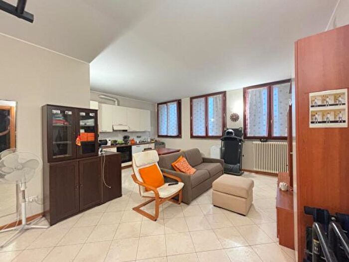 Appartamento bilocale in vendita in Via Don Pietro Mandelli, Sulbiate