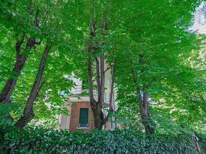 Appartamento trilocale in vendita in Via Giuseppe Donati, Bologna