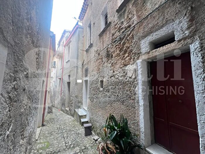Casa trilocale in vendita in Via Risorgimento Vico I, Fiumefreddo Bruzio