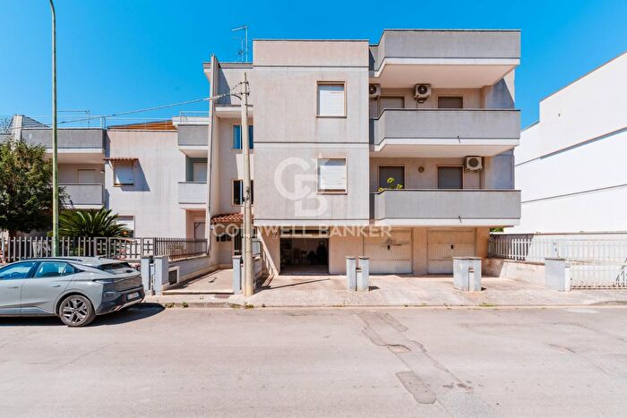 Appartamento con 5 locali in vendita in Via Orazio Flacco, Galatina