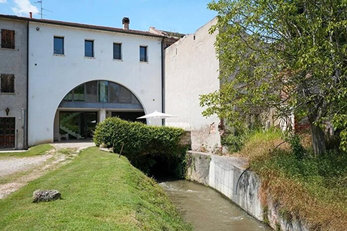 Casa con 6 locali in vendita in Via Bosco di Aselogna, Cerea