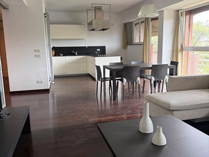 Appartamento quadrilocale in affitto in Via Beato Battista Spagnoli, Mostacciano, Roma