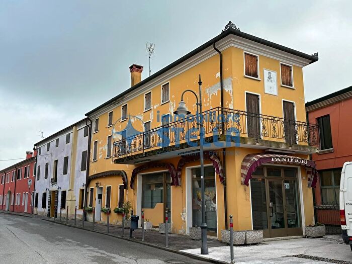 Appartamento in vendita in Via II Giugno, Torre Di Mosto