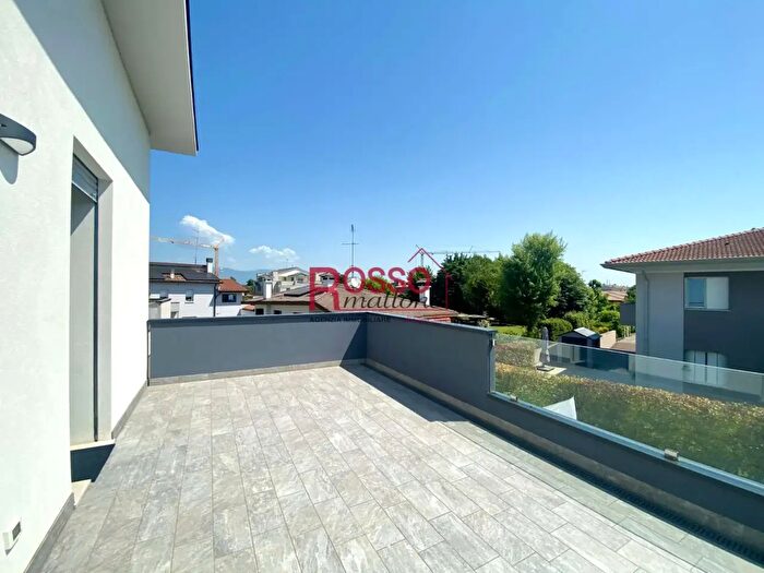 Casa con 7 locali in vendita in Via Conti Agosti Snc, Mareno Di Piave