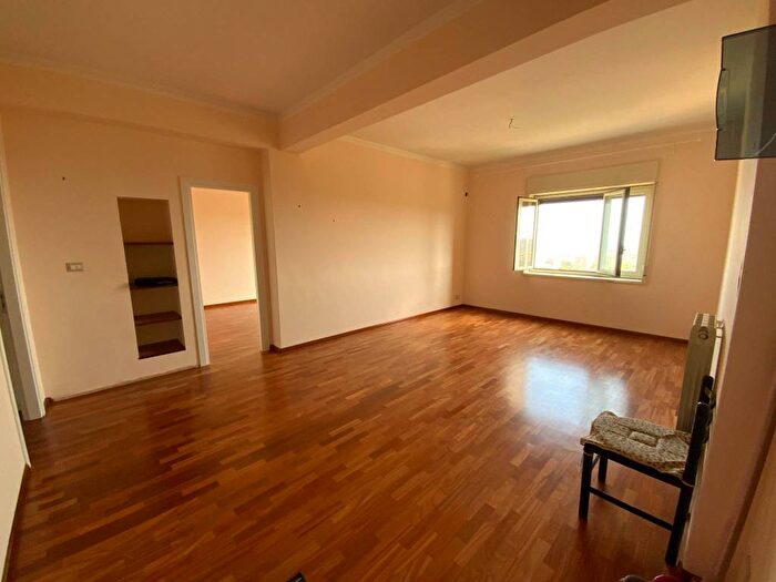 Appartamento quadrilocale in affitto in Via Santa Sofia, Cittadella Policlinico, Catania