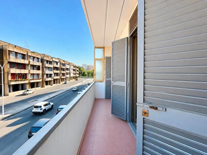 Appartamento quadrilocale in vendita in Villaggio Zia Lisa II, Catania