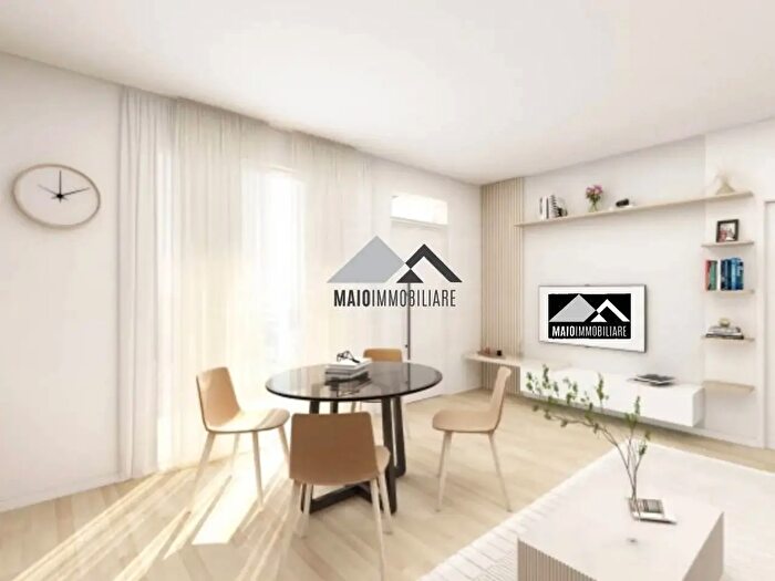 Appartamento trilocale in vendita in Viale Foscolo, Riccione