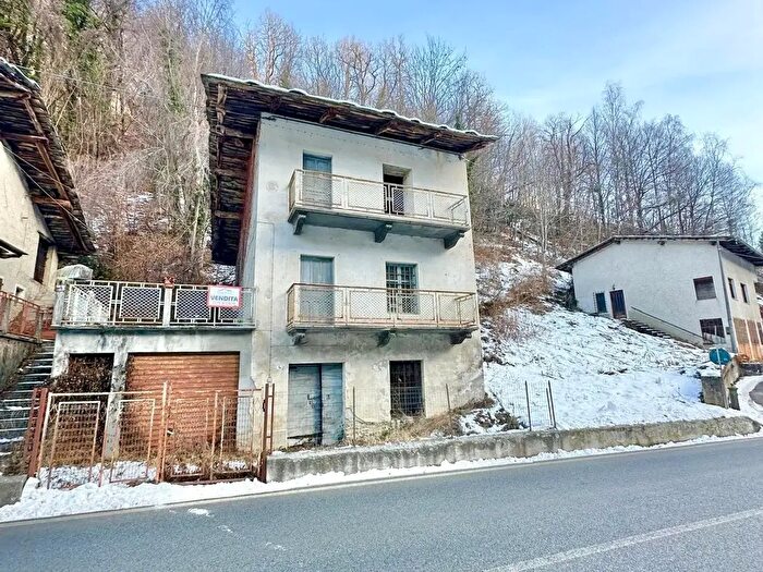 Casa quadrilocale in vendita in Borgata Centrale, Frassino