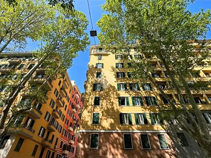 Appartamento trilocale in vendita in Prati Viale Angelico, Roma