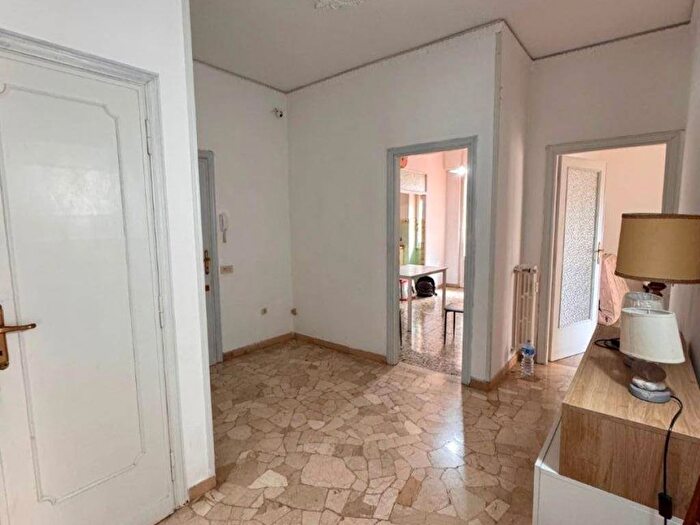 Appartamento con 6 locali in affitto in Via Elio Chianesi, Le Bagnese San Giusto, Scandicci