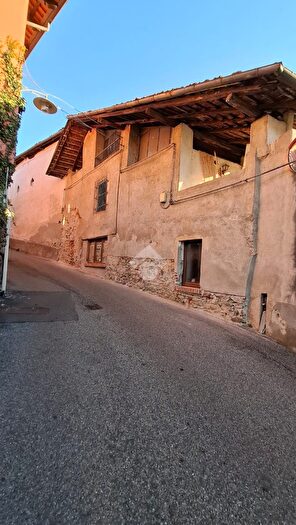 Casa trilocale in vendita in Via XX Settembre, Cuceglio