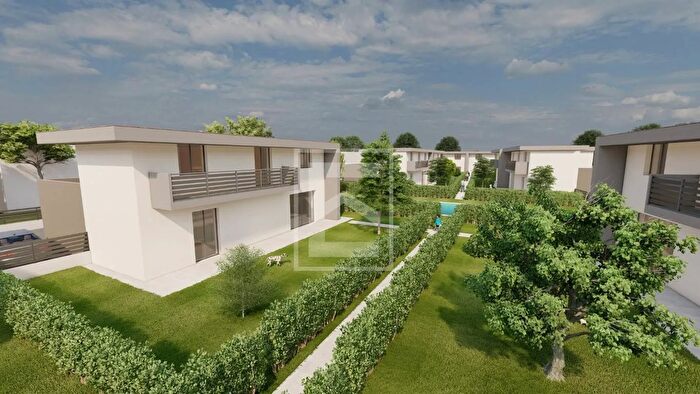 Appartamento con 5 locali in vendita in Via Roma, Lonato