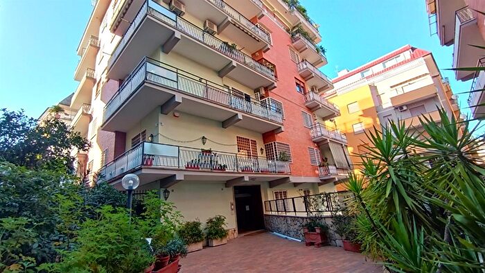 Appartamento quadrilocale in vendita in Roma