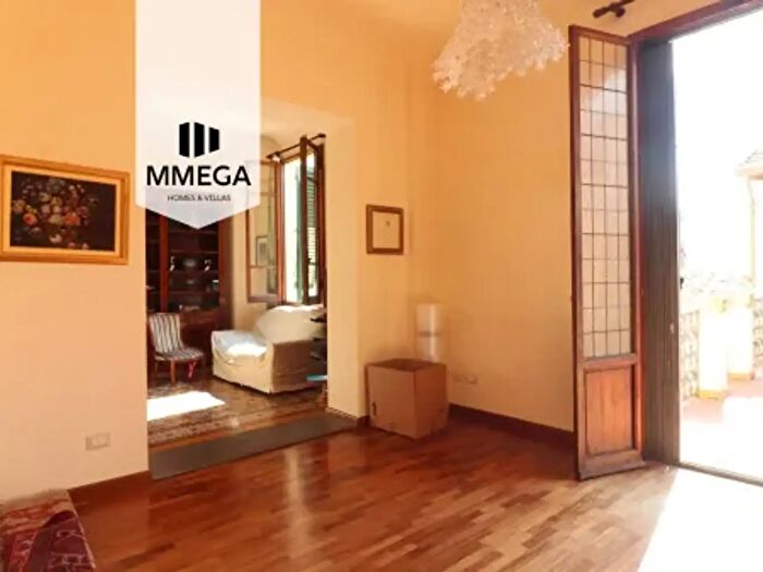 Appartamento con 6 locali in vendita in Via dei Neri, Firenze