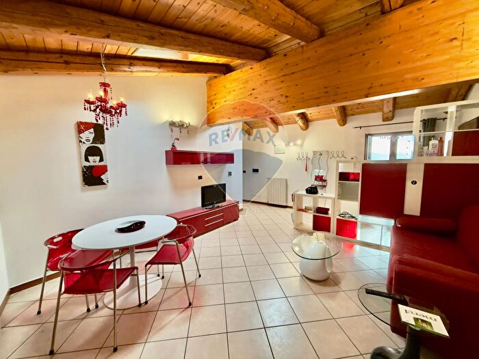 Appartamento trilocale in vendita in Cannobio