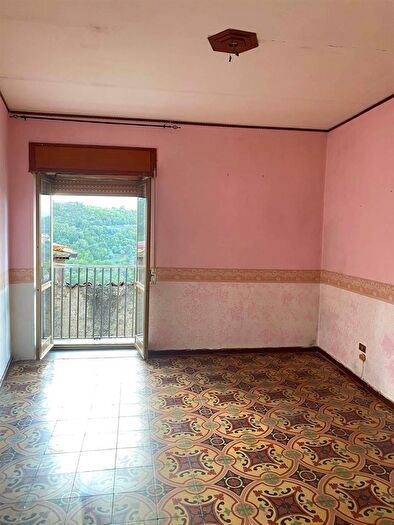 Appartamento con 6 locali in affitto in Via Santa Maria, Aprigliano