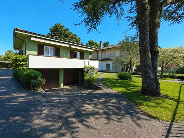 Casa con 5 locali in vendita in Via Cesare Cantù, Concorezzo