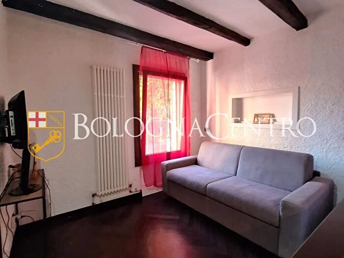 Appartamento bilocale in vendita in Via Giuseppe Massarenti, Bologna